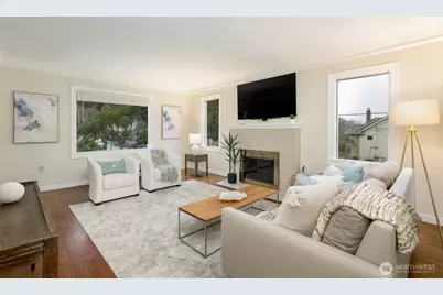 7501 25th Avenue NW, Seattle, WA 98117 - Photo 2
