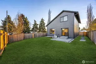 9041 S Sheridan Ave, Tacoma, WA 98444 - Photo 24