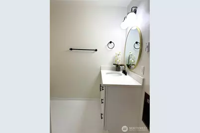 9500 Rainer Avenue S #212, Seattle, WA 98118 - Photo 24