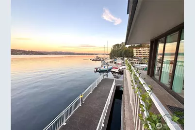 9500 Rainer Avenue S #212, Seattle, WA 98118 - Photo 14