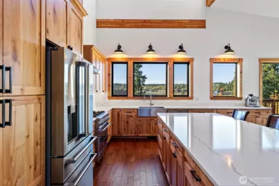 42524 Dean Kreger Rd E, Eatonville, WA 98328 - Photo 10