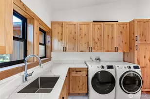 42524 Dean Kreger Rd E, Eatonville, WA 98328 - Photo 20