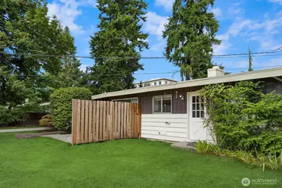 1816 114th Avenue NE, Bellevue, WA 98004 - Photo 6