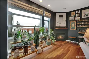 2367 Yakima Ct, Tacoma, WA 98405 - Photo 4