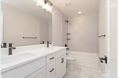 7584 S 130th Place, Seattle, WA 98178 - Photo 16