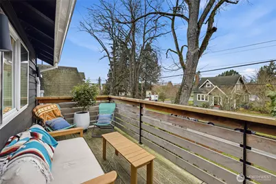 2404 Cherry Street, Bellingham, WA 98225 - Photo 18