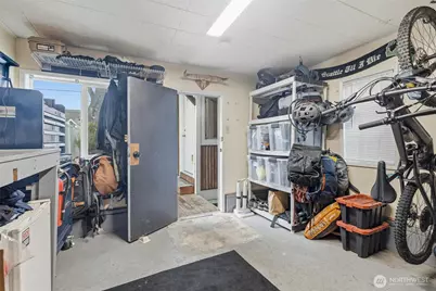 2404 Cherry Street, Bellingham, WA 98225 - Photo 36