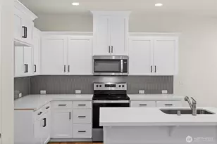 1332 60th Ave NE, Tacoma, WA 98422 - Photo 2