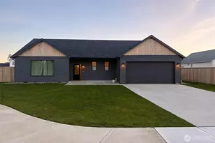 636 Prominence St, Winlock, WA 98606 - Photo 2