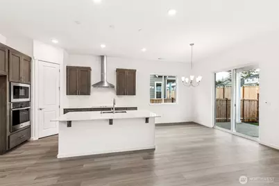 324 N 55th Street #32, Seattle, WA 98273 - Photo 4