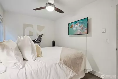 120 NW 39th Street #206, Seattle, WA 98107 - Photo 18