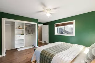 1819 S Marine Dr, Bremerton, WA 98312 - Photo 12