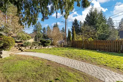 1819 S Marine Drive, Bremerton, WA 98312 - Photo 30