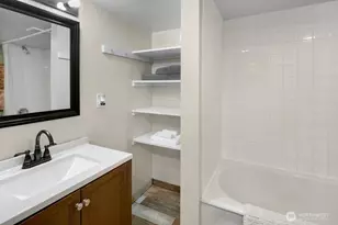 1906 E Union St, Seattle, WA 98122 - Photo 24