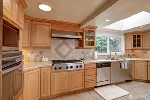 10538 48th Pl NE, Kirkland, WA 98033 - Photo 4