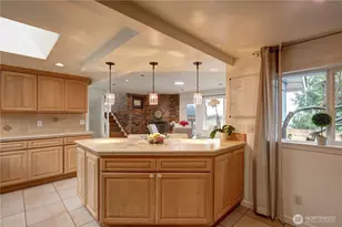 10538 48th Pl NE, Kirkland, WA 98033 - Photo 8