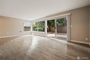 11521 Greenwood Ave N, Seattle, WA 98133 - Photo 18