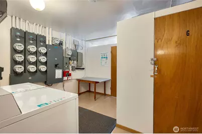 11521 Greenwood Avenue N, Seattle, WA 98133 - Photo 14