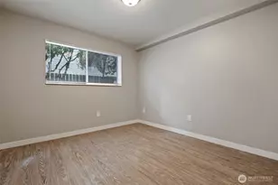 11521 Greenwood Ave N, Seattle, WA 98133 - Photo 24