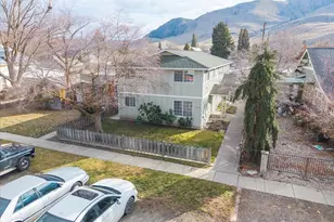 316 E Wapato Ave, Chelan, WA 98816 - Photo 8