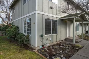 316 E Wapato Ave, Chelan, WA 98816 - Photo 2