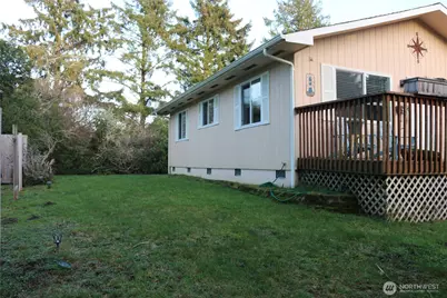 137 Spruce Loop SW, Ocean Shores, WA 98569 - Photo 32