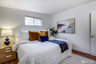 14043 Burke Avenue N, Seattle, WA 98133 - Photo 14