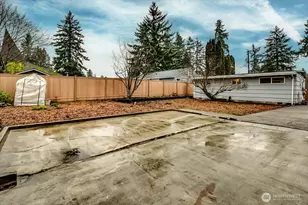 14043 Burke Ave N, Seattle, WA 98133 - Photo 24