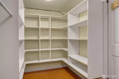 525 W Prospect Street #A, Seattle, WA 98119 - Photo 24