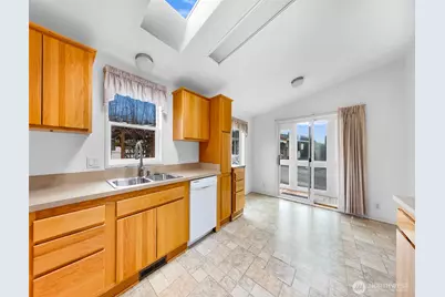 1200 Lincoln Street SW #120, Bellingham, WA 98229 - Photo 24