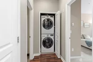 23420 SE Black Nugget Rd, Issaquah, WA 98029 - Photo 16