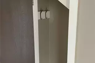 517 Burnett Ave S, Renton, WA 98057 - Photo 12