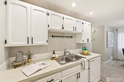 24705 12th Avenue S, Des Moines, WA 98198 - Photo 12