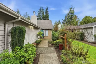 24705 12th Ave S, Des Moines, WA 98198 - Photo 2
