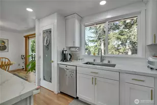 3302 Centennial Way NE, Tacoma, WA 98422 - Photo 6