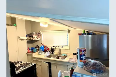 11040 11th Ave SW, Seattle, WA 98146 - Photo 6