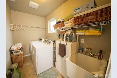 9101 Merritt Avenue SE, Snoqualmie, WA 98065 - Photo 32