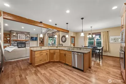 8424 Double Ditch Road, Lynden, WA 98264 - Photo 8