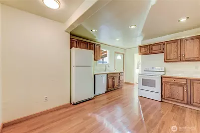 1926 Monroe Avenue, Everett, WA 98203 - Photo 12