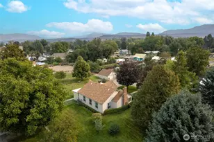 211 S Granite St, Omak, WA 98841 - Photo 2