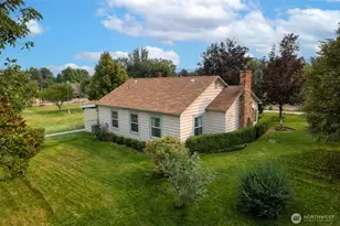 211 S Granite St, Omak, WA 98841 - Photo 6