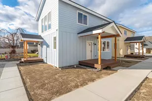 407 E Okanogan Ave, Chelan, WA 98816 - Photo 24