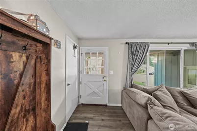 203 S 357th Street, Federal Way, WA 98003 - Photo 8