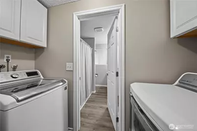 203 S 357th Street, Federal Way, WA 98003 - Photo 22