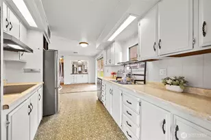 21429 44th Ave W, Mountlake Terrace, WA 98043 - Photo 6