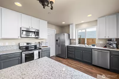 2886 Hannen Street, DuPont, WA 98327 - Photo 10