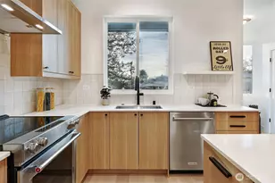 8810 41st Ave SW, Seattle, WA 98136 - Photo 12