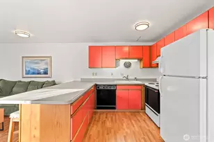 321 S 3rd St, Chelan, WA 98816 - Photo 10