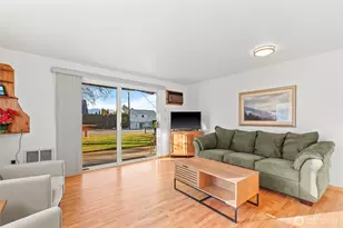 321 S 3rd St, Chelan, WA 98816 - Photo 4