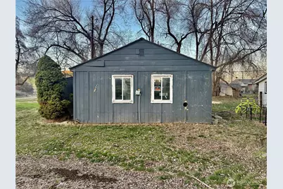 315 Preston Avenue, Waitsburg, WA 99361 - Photo 2